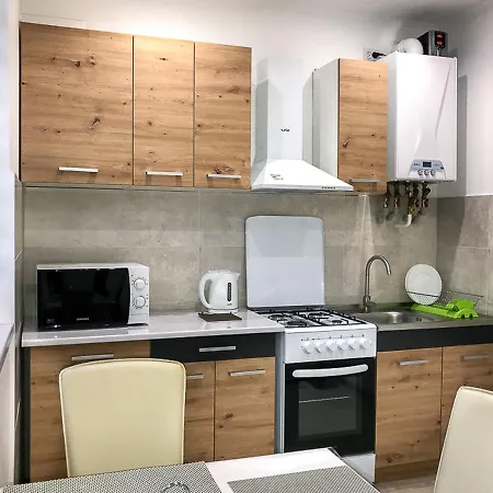 центр посуточно новая двухуровневая Da Luisa * 무카체베