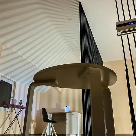 центр посуточно новая двухуровневая Da Luisa Apartment Mukacheve